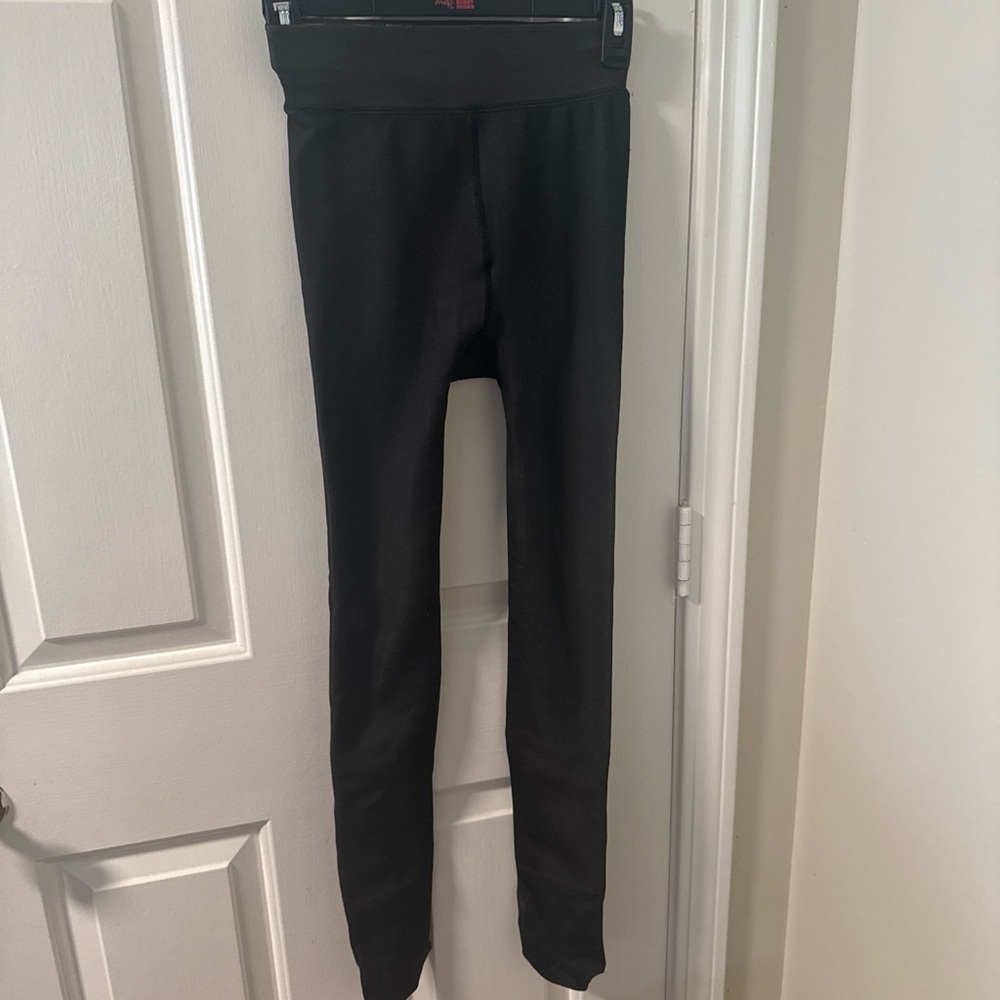 Black High-Waisted fleece leggings color tan